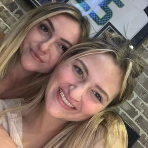 Meet your Posher, Elle